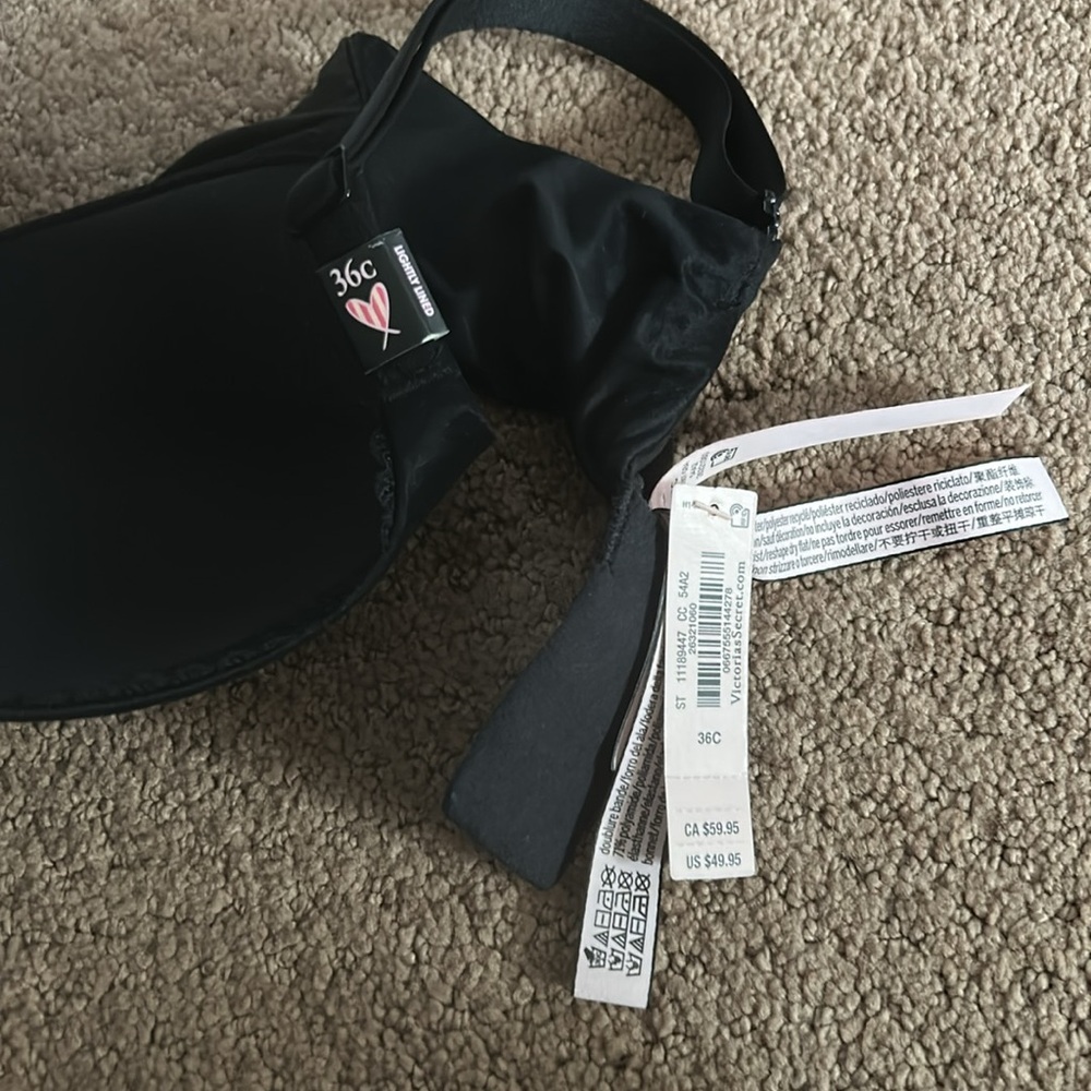 Victoria's Secret Black and Red Bra with Adjustable Straps - Picture 7 of 7